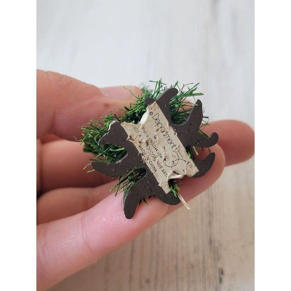 Dept 56 green mini Pine Tree Village accessory Xmas - Picture 2 of 4